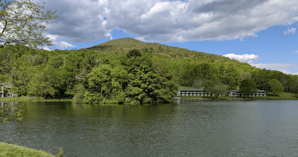 Peaks of Otter Lodge